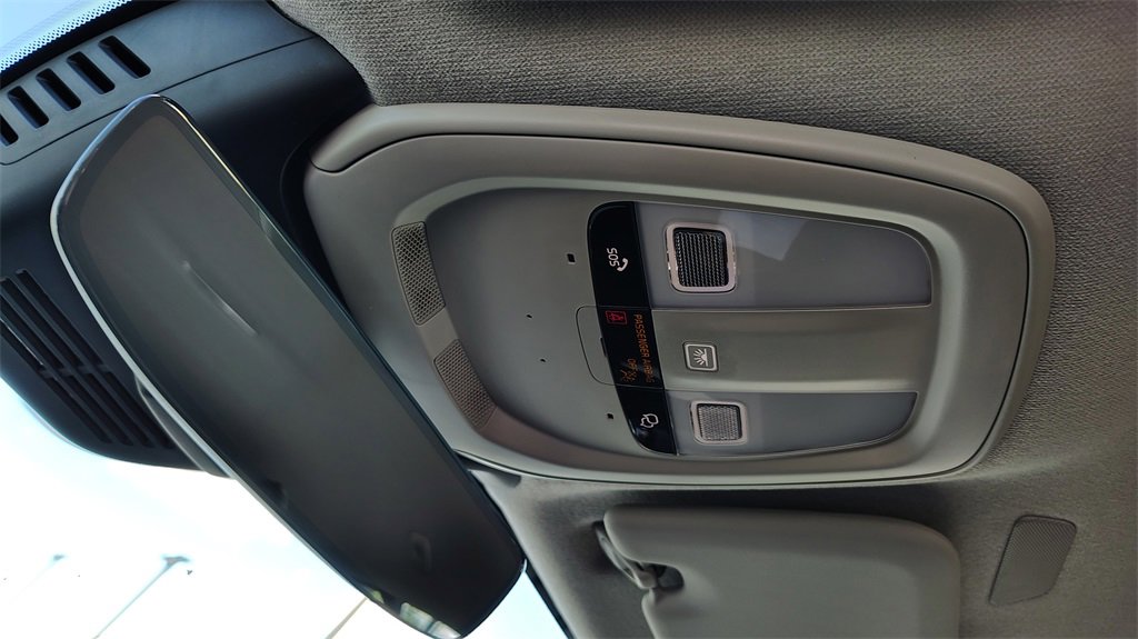 New 2026 Volvo XC40 B5 Core image 23