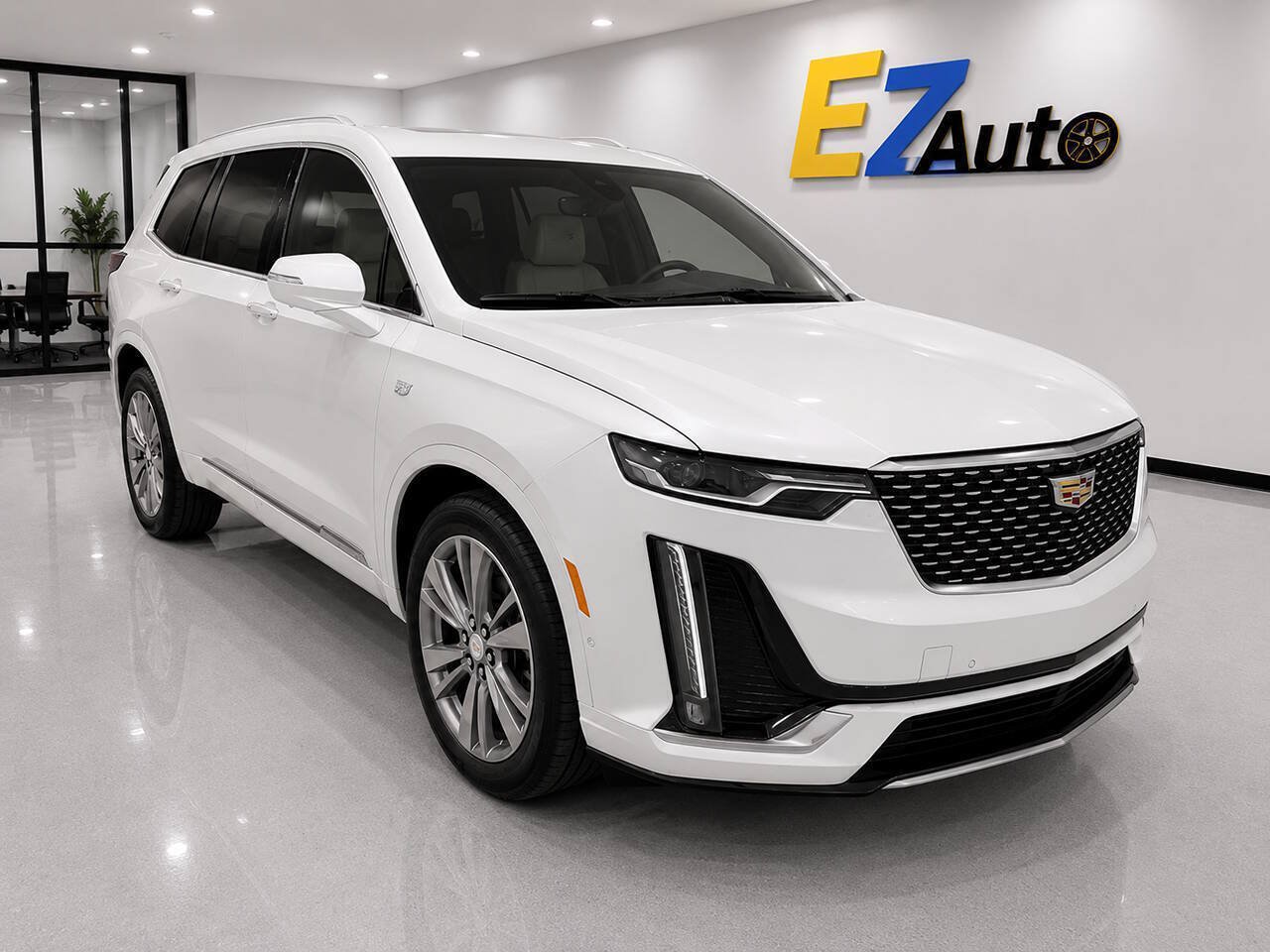Used 2022 Cadillac XT6 Premium Luxury w/ Technology Package AWD/4WD image 2