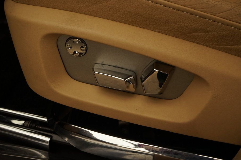 Used 2013 Rolls-Royce Ghost image 28