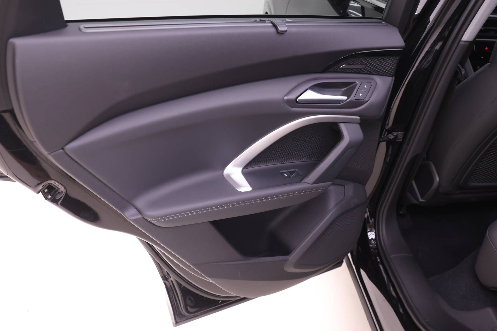 Certified 2025 Audi Q5 Premium w/ Premium Plus AWD/4WD image 18