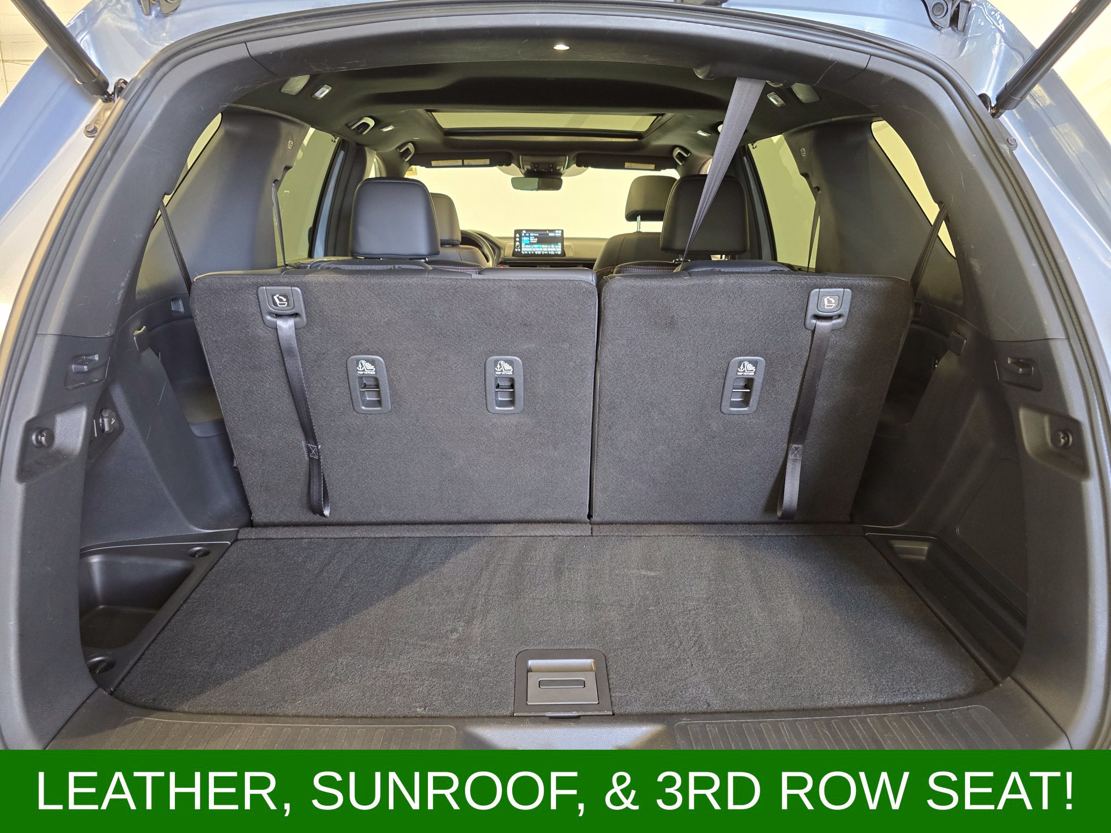 Used 2025 Honda Pilot TrailSport image 9