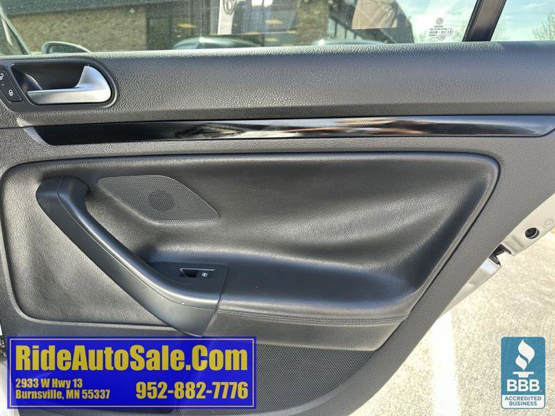 Used 2011 Volkswagen Jetta TDI FWD image 15