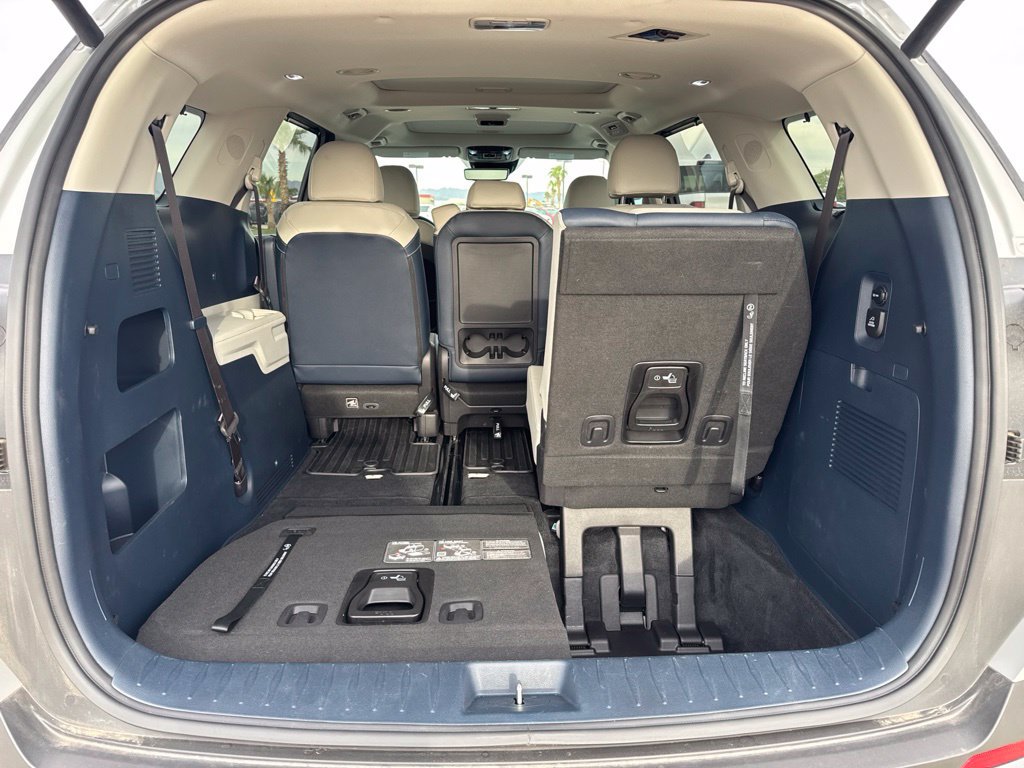 Used 2026 Kia Carnival SX Prestige FWD image 5