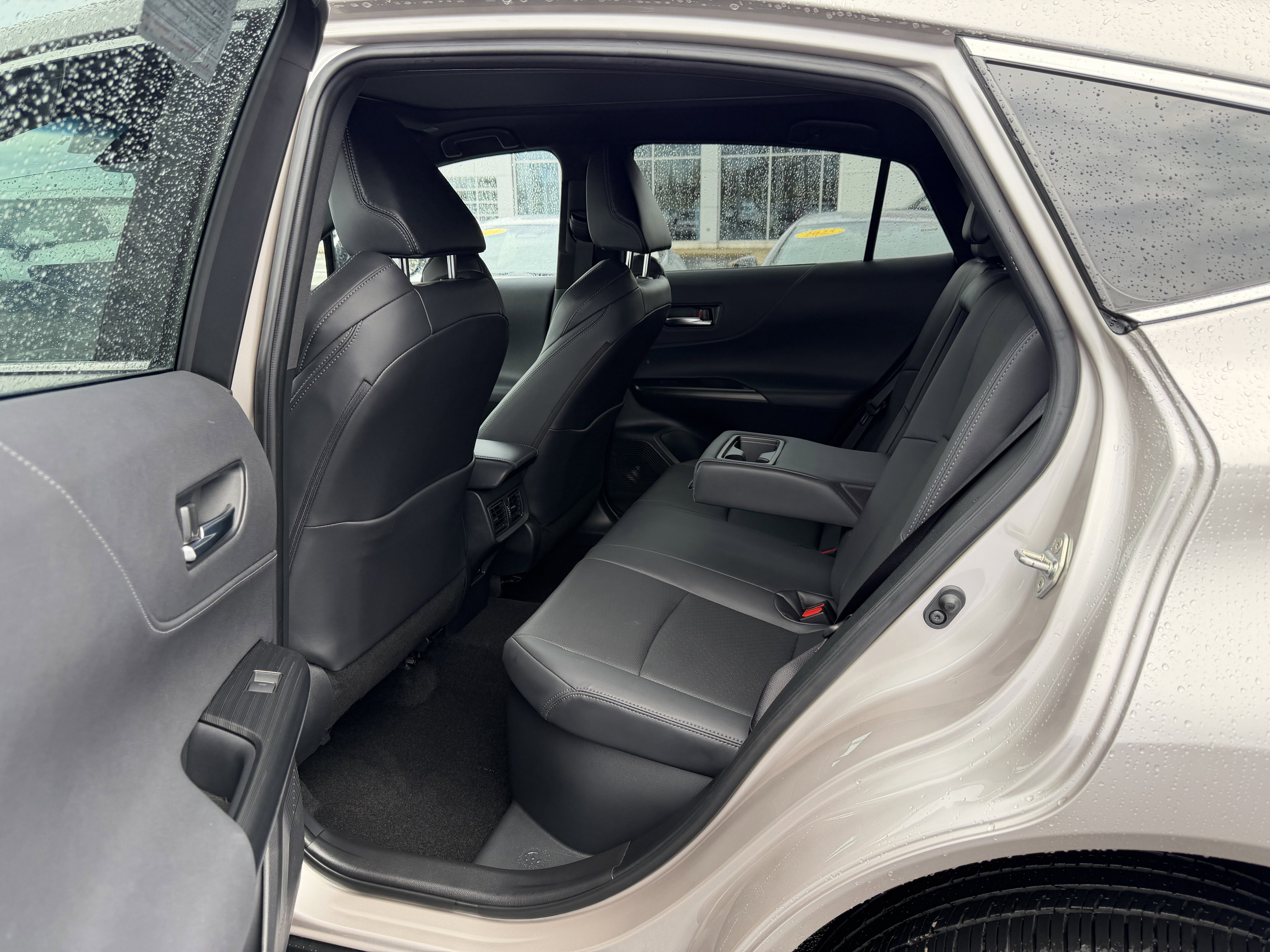 Certified 2024 Toyota Venza Limited image 16