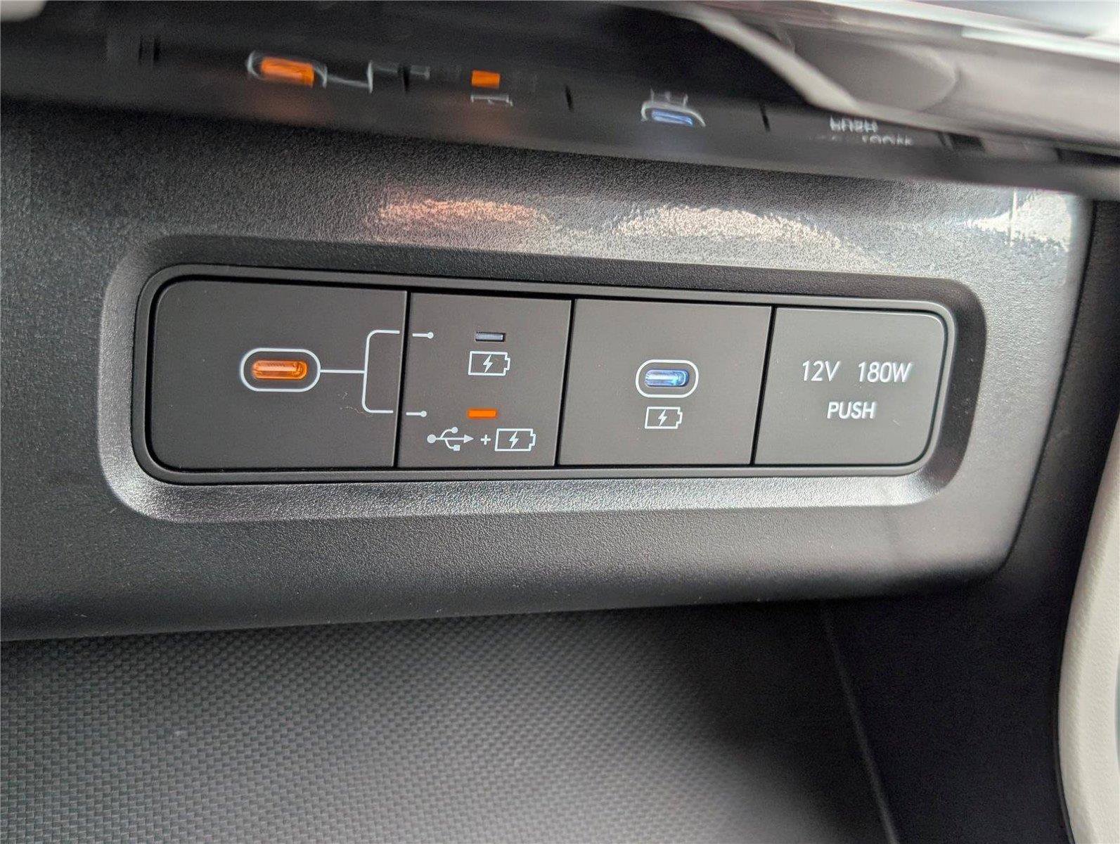 New 2026 Hyundai Tucson SEL w/ Tow & Go Package AWD/4WD image 24