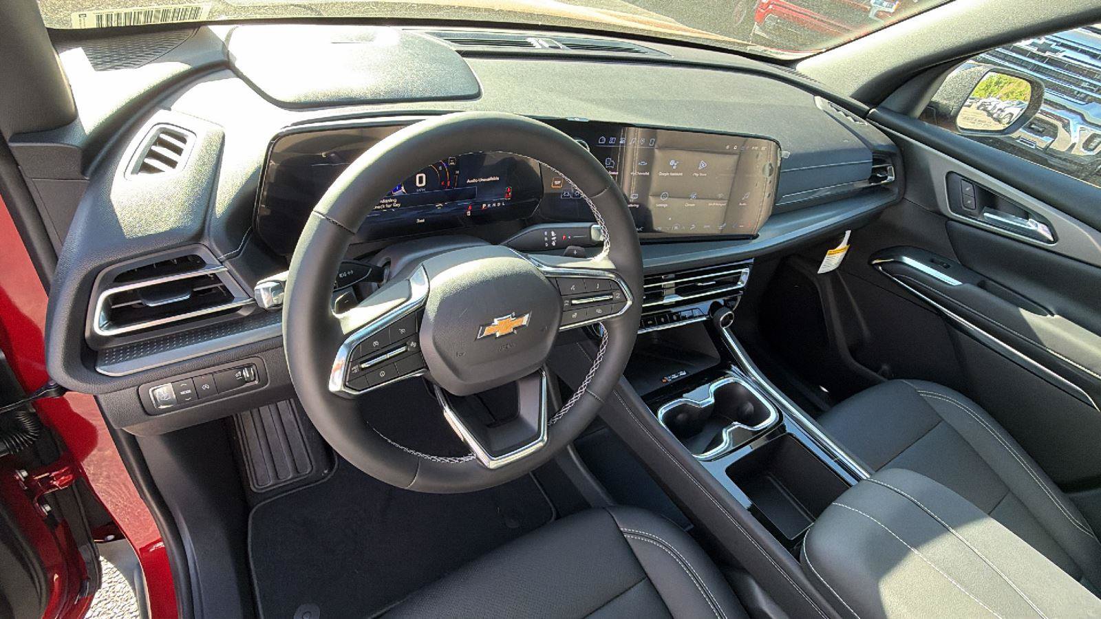 New 2026 Chevrolet Traverse LT w/ Sun and Wheel Package FWD image 20
