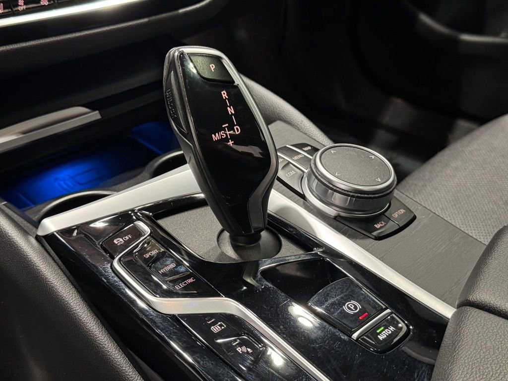 Certified 2023 BMW 530e xDrive w/ Premium Package image 15