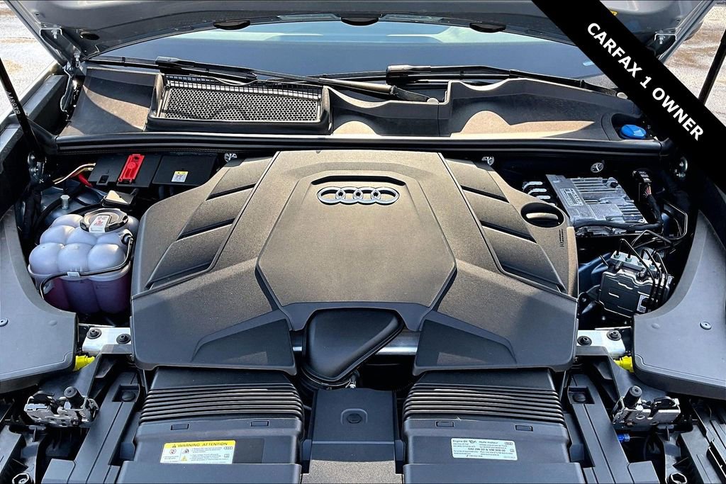 Used 2025 Audi Q8 Premium image 29