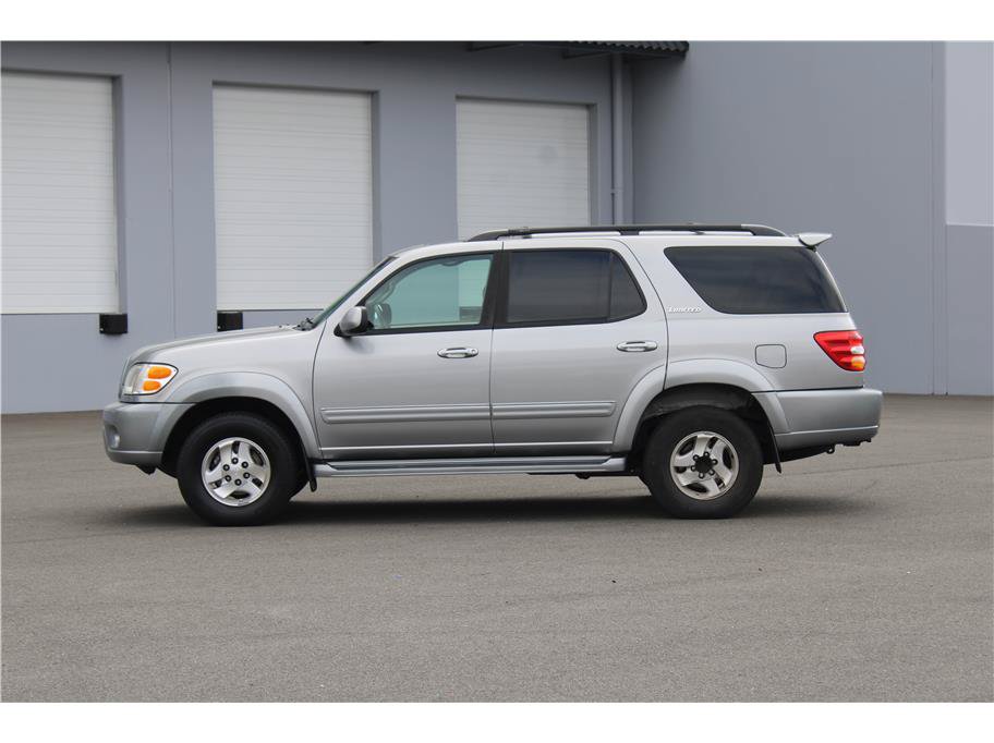Used 2001 Toyota Sequoia Limited RWD image 2