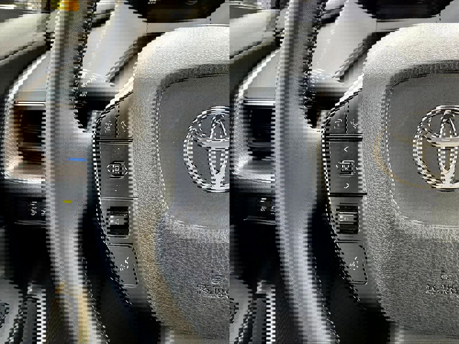 Used 2024 Toyota Prius Limited image 23