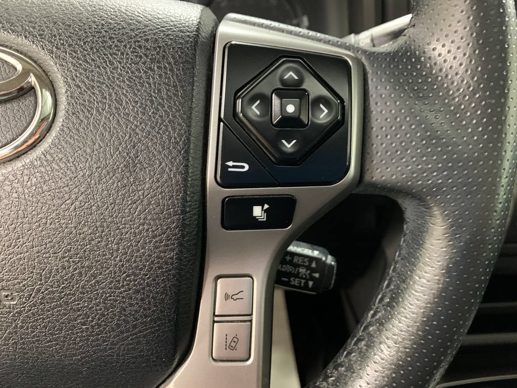 Used 2020 Toyota 4Runner SR5 Premium w/ Moonroof Package AWD/4WD image 12