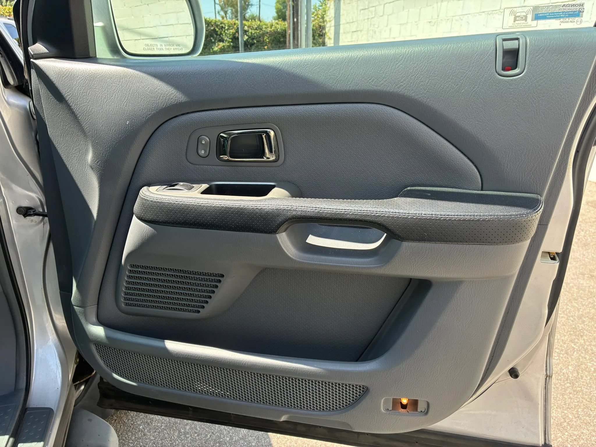 Used 2005 Honda Pilot EX-L image 25