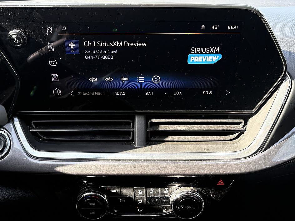 Used 2024 Chevrolet Trax ACTIV w/ Driver Confidence Package image 20