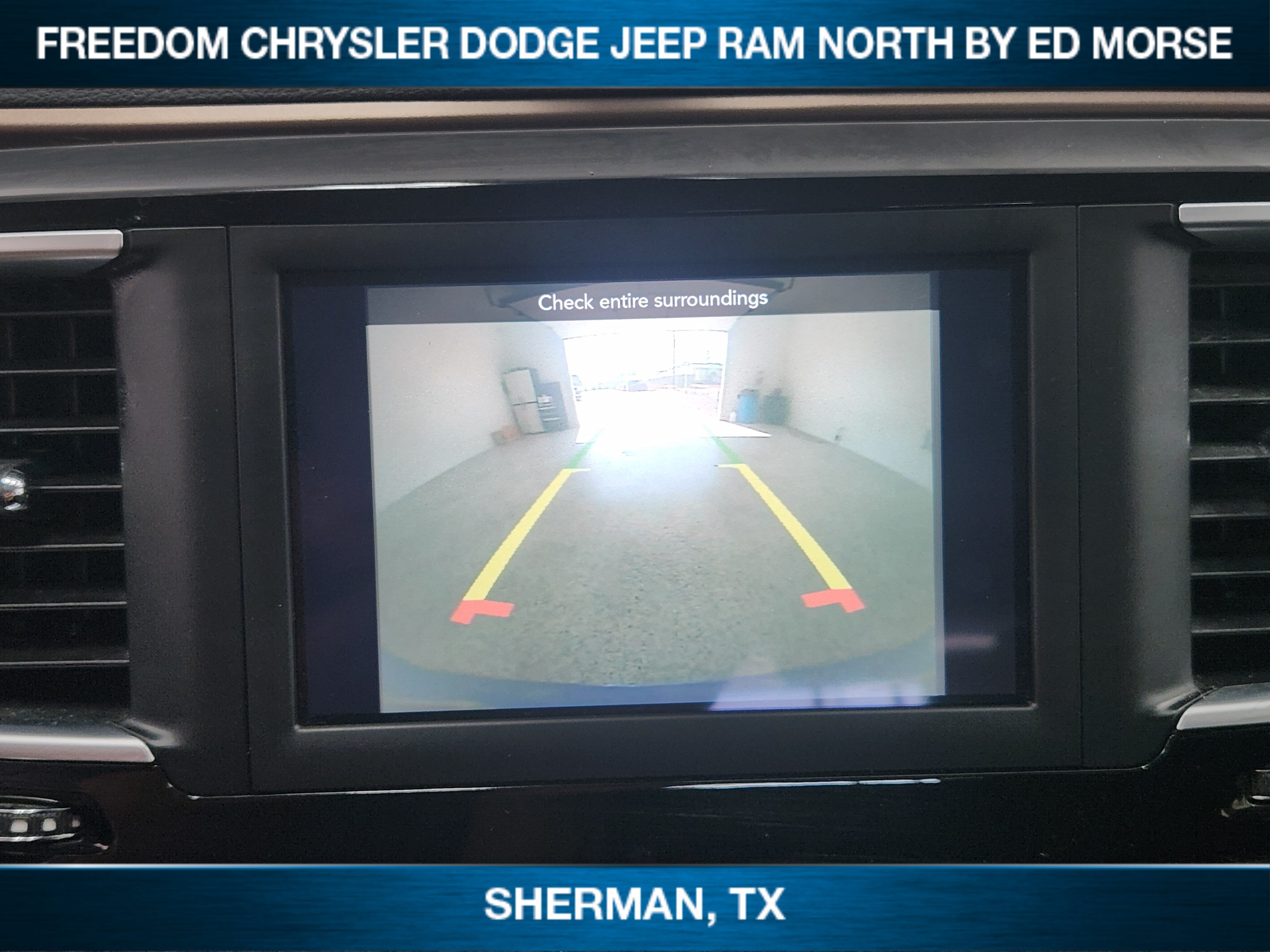 Used 2021 Chrysler Voyager L FWD image 12