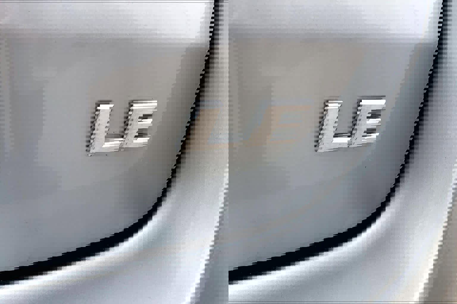 Used 2015 Toyota Highlander LE image 10