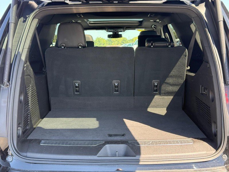 Used 2021 GMC Yukon XL AT4 w/ Rear Media and Nav Package image 6