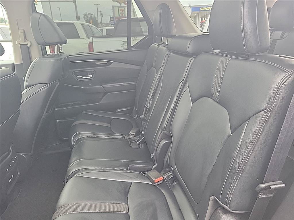Used 2023 Honda Pilot Touring image 19