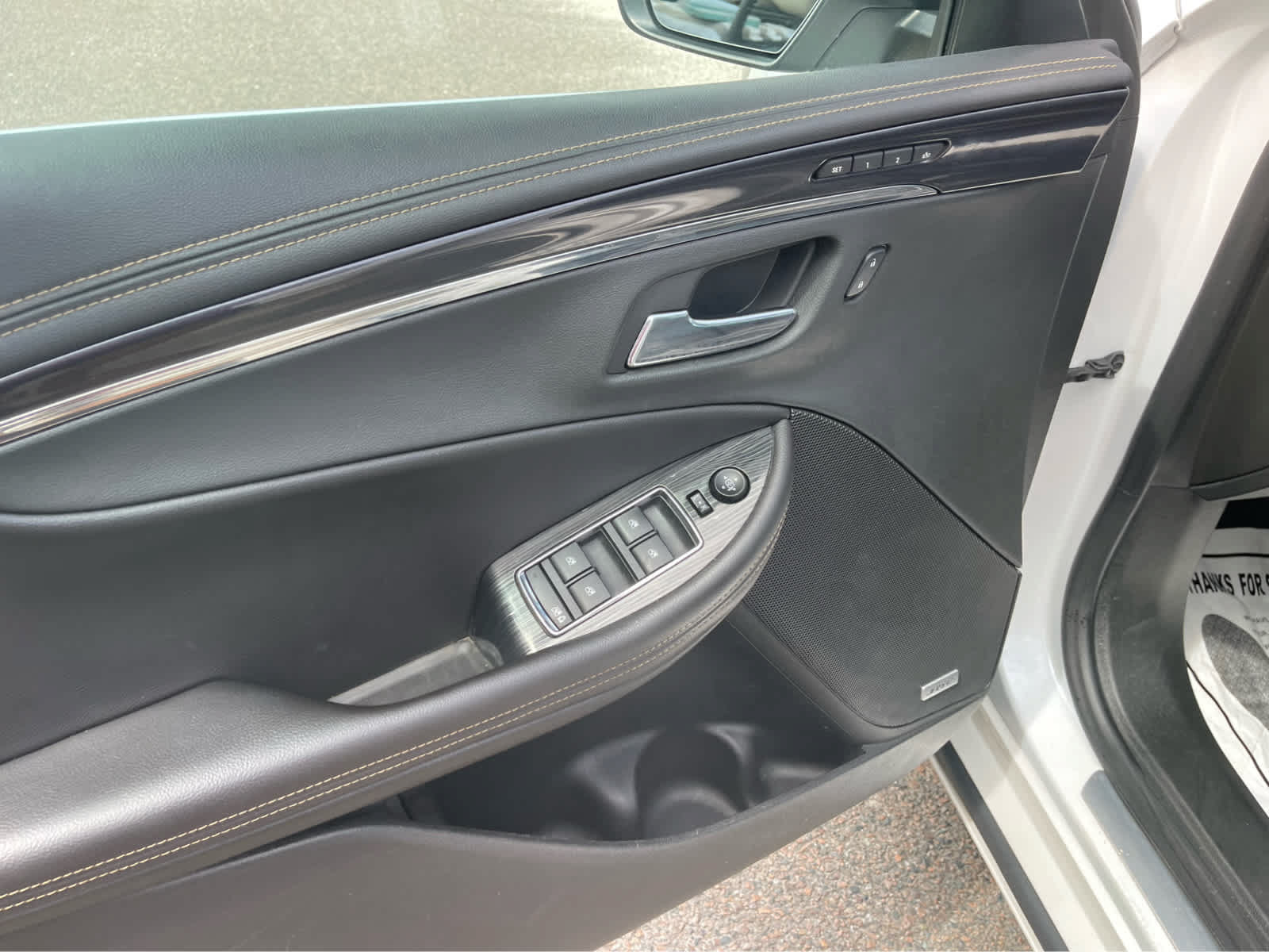 Used 2017 Chevrolet Impala Premier w/ Enhanced Convenience Package FWD image 11