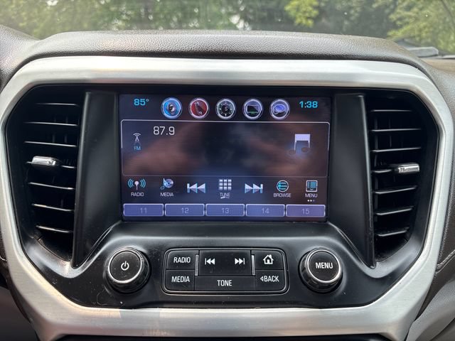 Used 2018 GMC Acadia SLT w/ LPO, Floor Liner Package FWD image 14