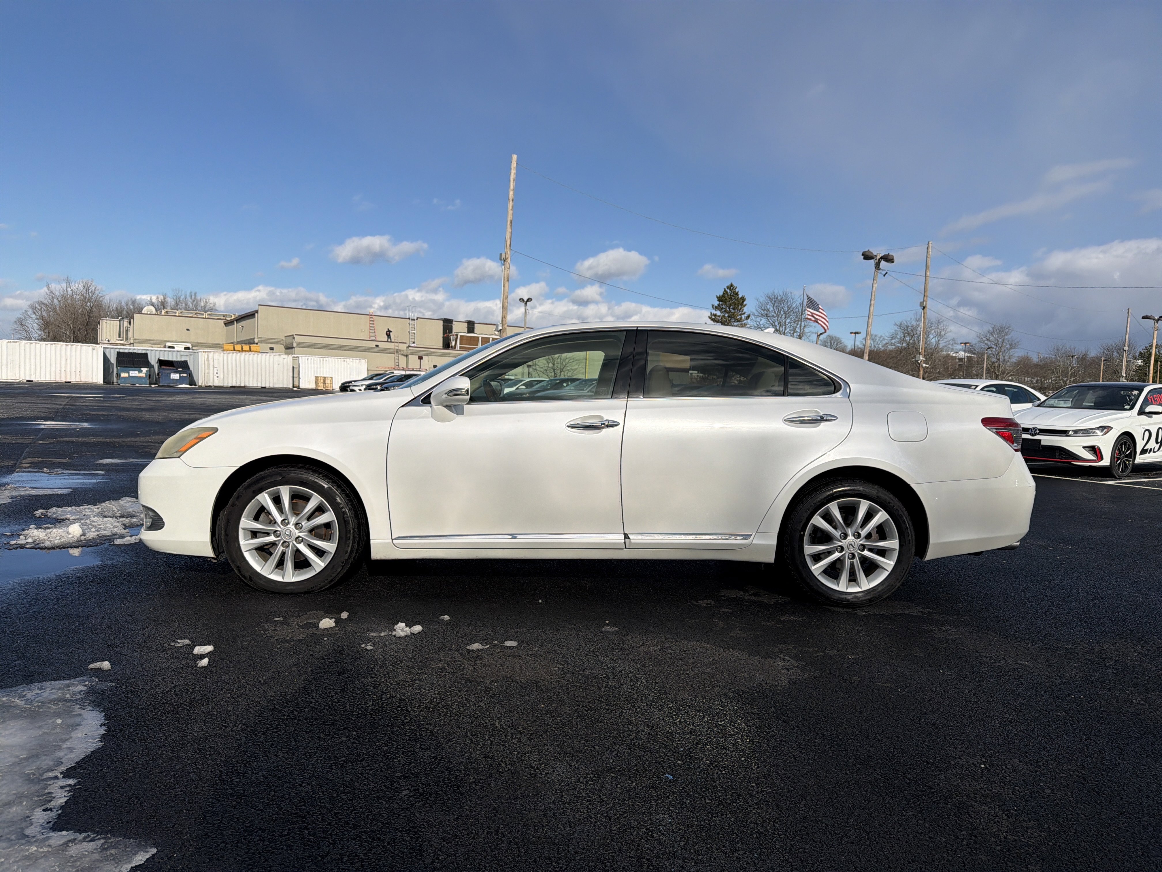 Used 2011 Lexus ES 350 image 9