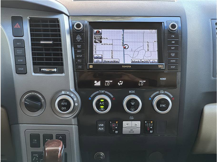 Used 2012 Toyota Sequoia Platinum image 25