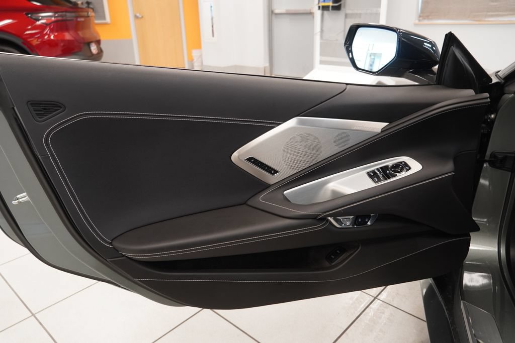 Used 2022 Chevrolet Corvette Stingray Preferred Cpe w/ Battery Protection Package RWD image 19
