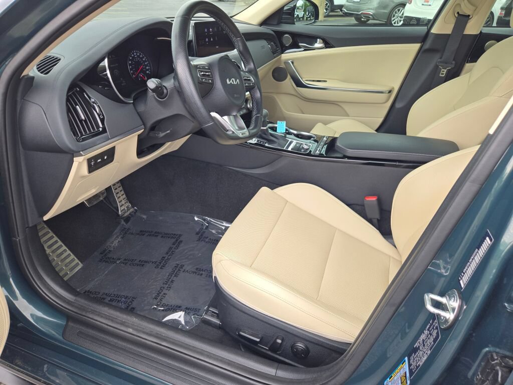 Used 2023 Kia Stinger GT-Line w/ Sun & Sound Package AWD/4WD image 26
