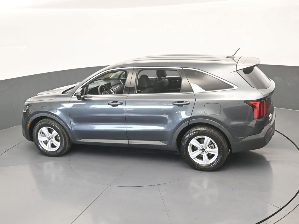 Used 2023 Kia Sorento LX FWD image 47