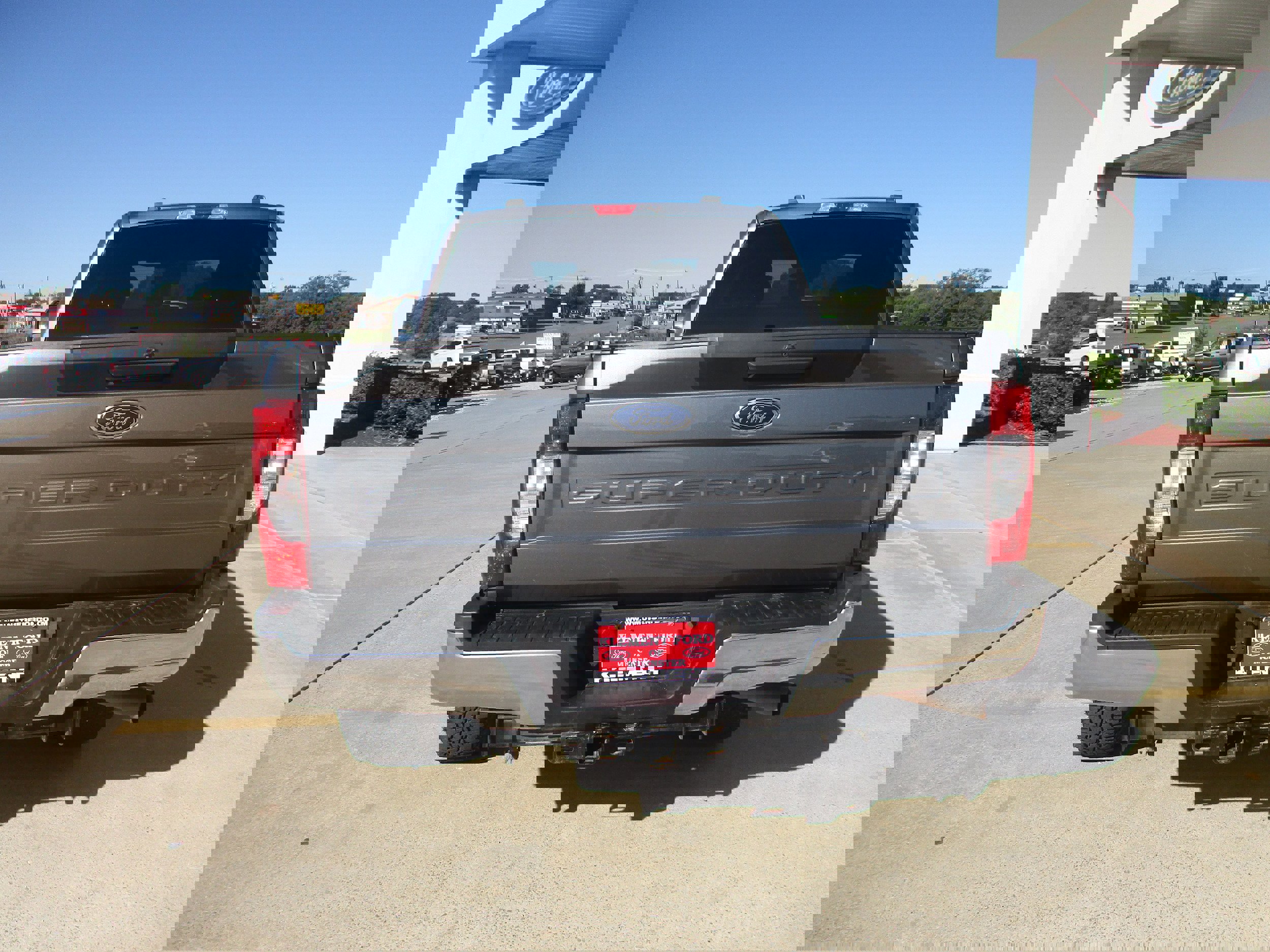 Used 2022 Ford F250 XL w/ STX Appearance Package image 5