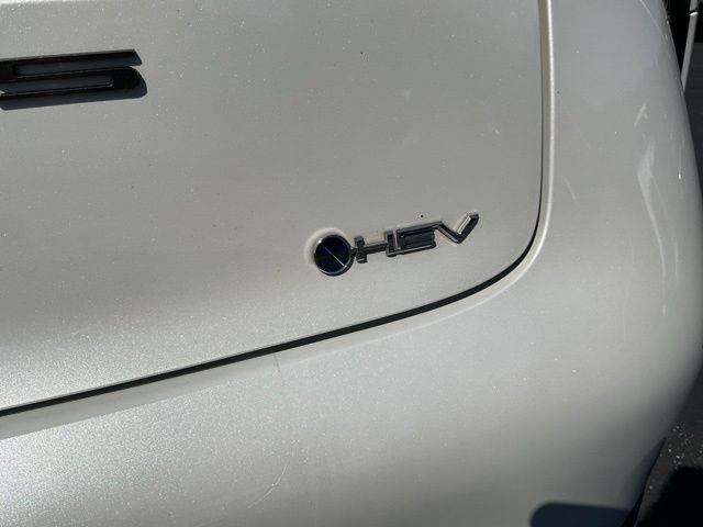 Used 2024 Toyota Prius XLE AWD/4WD image 10