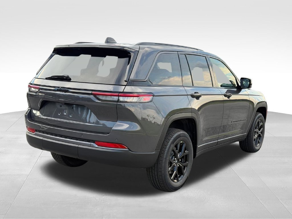 New 2026 Jeep Grand Cherokee Altitude RWD image 27