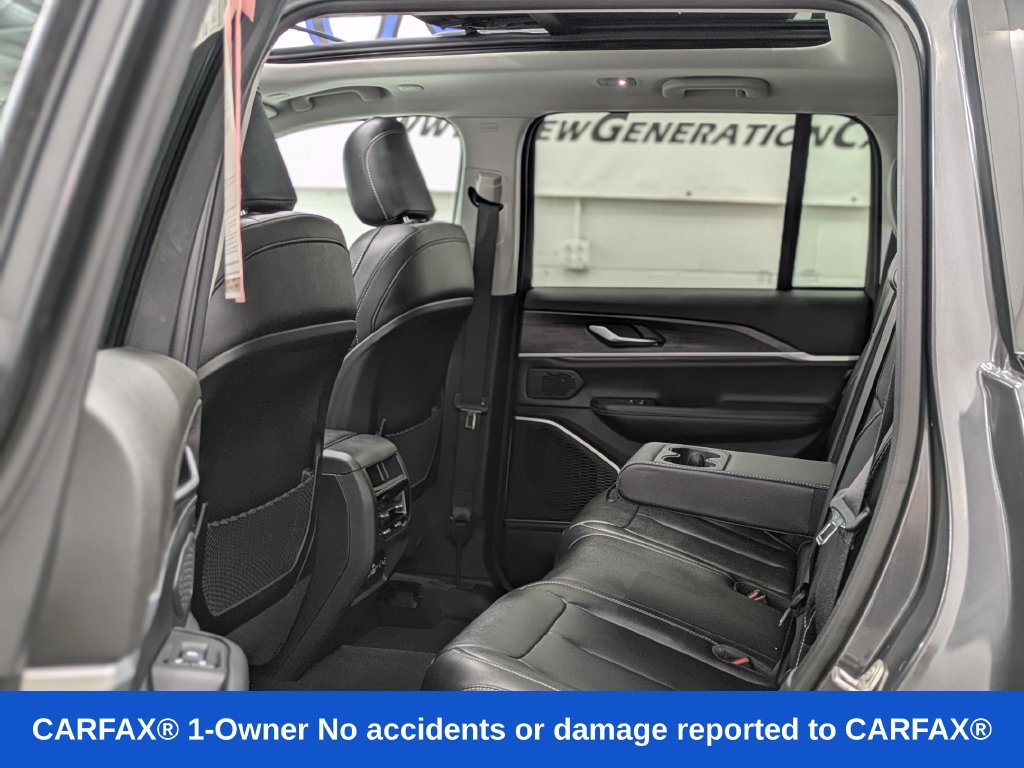 Used 2023 Jeep Grand Cherokee 4WD 4xe image 16