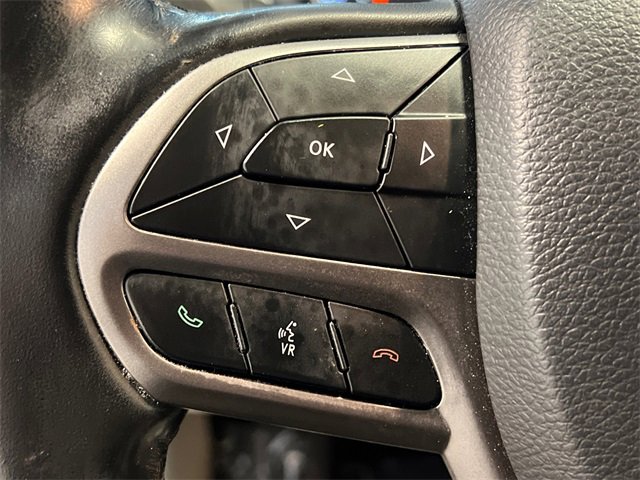 Used 2020 Jeep Cherokee Latitude Plus w/ Cold Weather Group image 21