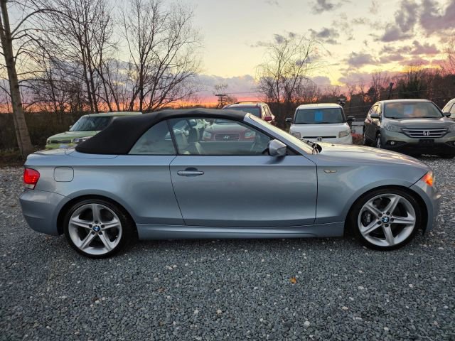 Used 2010 BMW 135i Convertible w/ Premium Pkg image 4