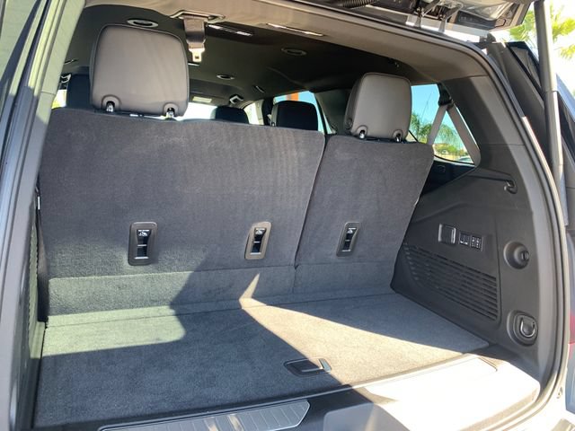 Certified 2026 GMC Yukon Denali w/ LPO, Floor Liner Package AWD/4WD image 11