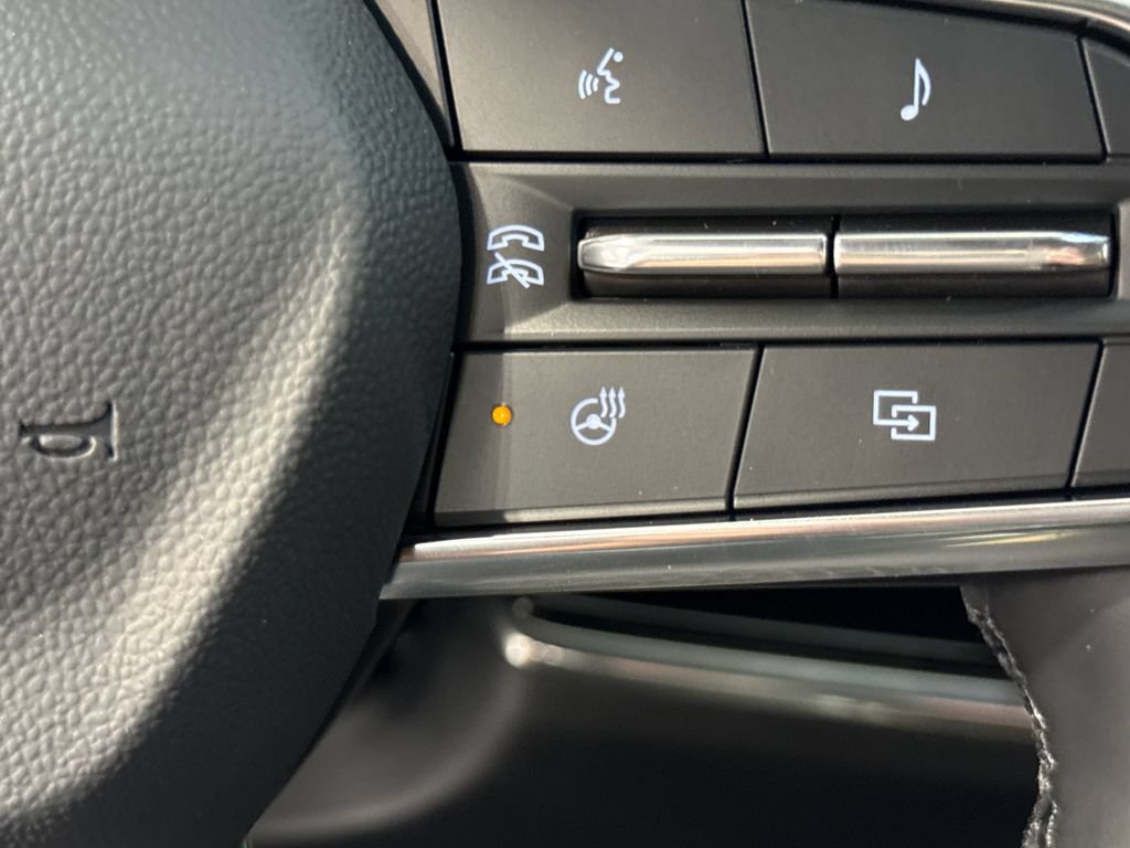New 2027 Chevrolet Equinox ACTIV AWD/4WD image 3