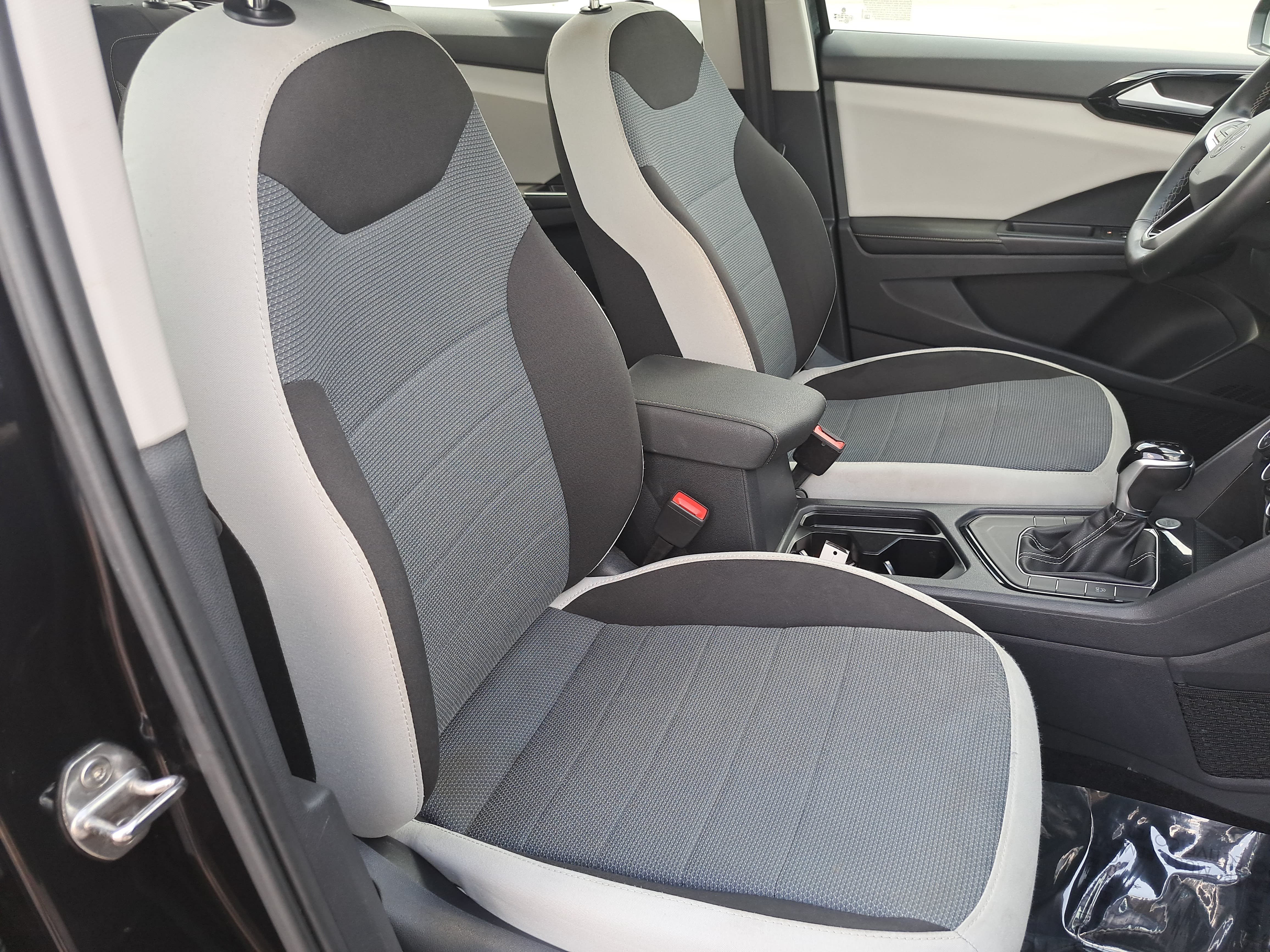 Used 2025 Volkswagen Taos S FWD image 10