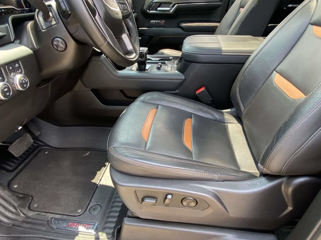 Used 2024 GMC Sierra 1500 AT4 w/ Technology Package AWD/4WD image 17