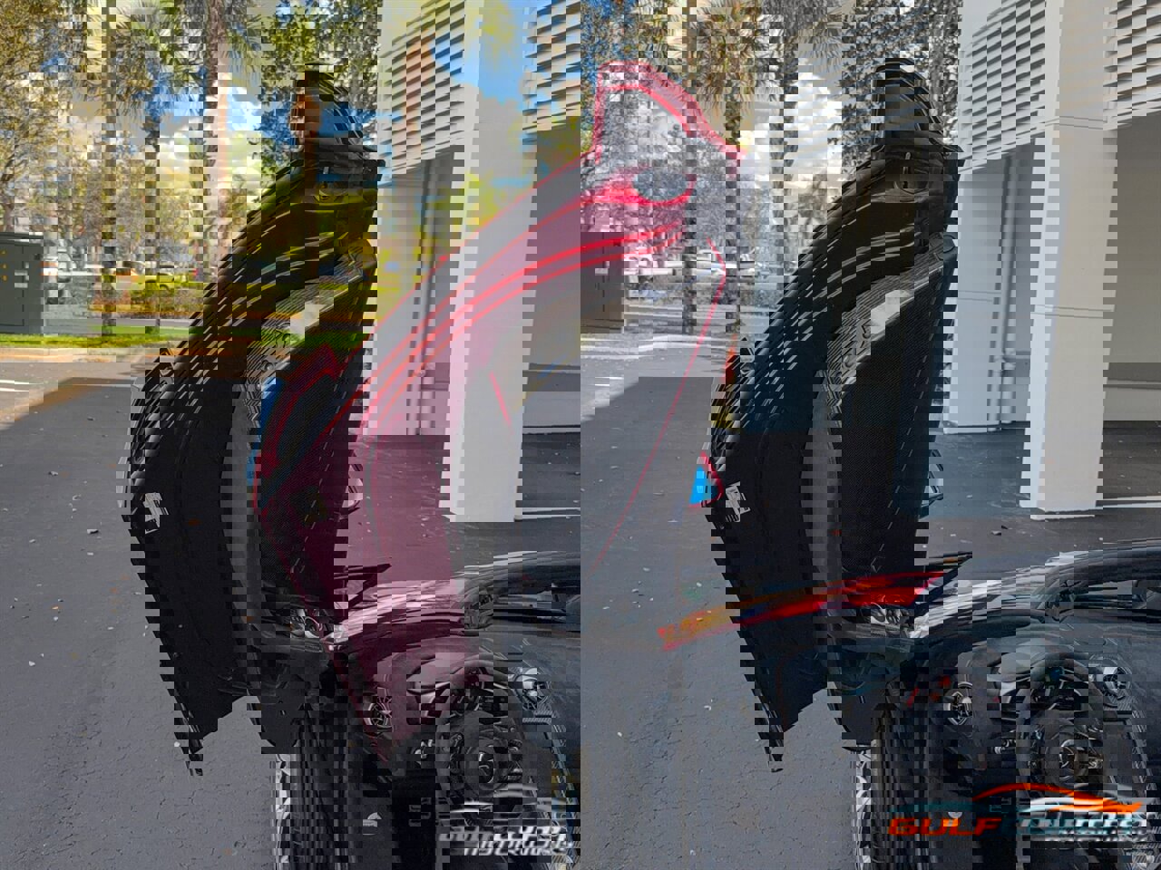 Used 2015 McLaren 650S Spider image 27