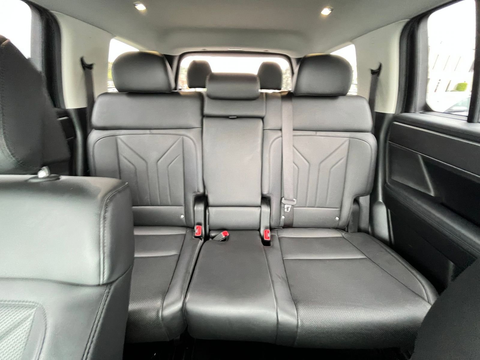 Used 2025 Hyundai Santa Fe SEL image 40