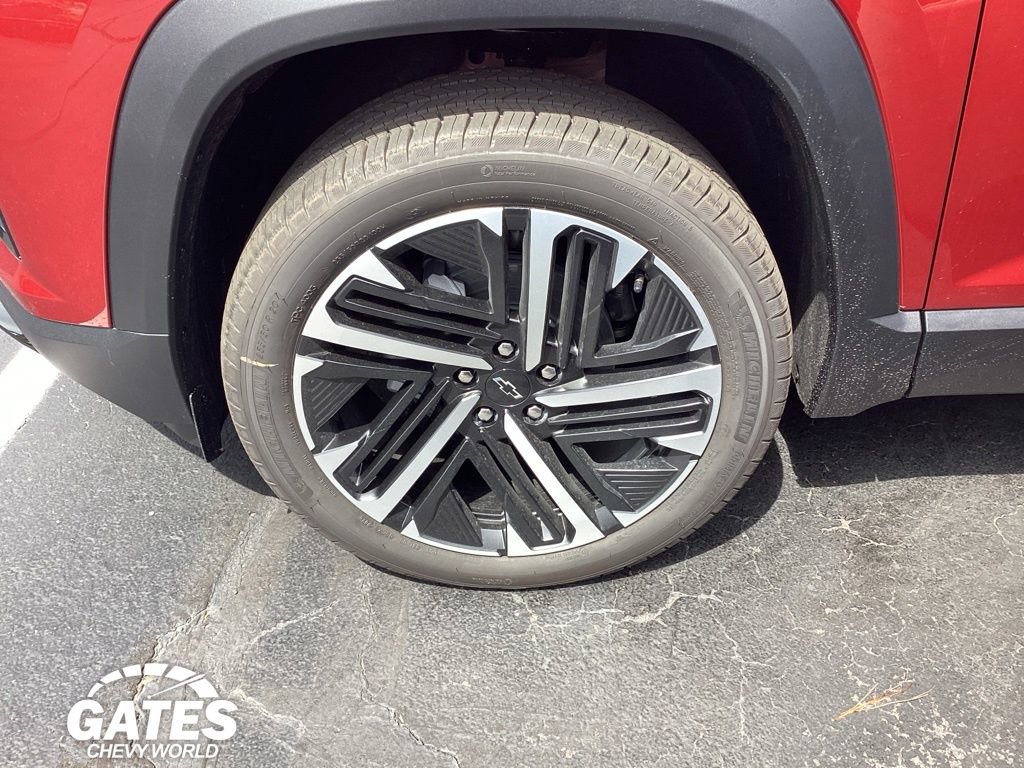 New 2027 Chevrolet Equinox RS w/ Safety and Technology Package AWD/4WD image 5