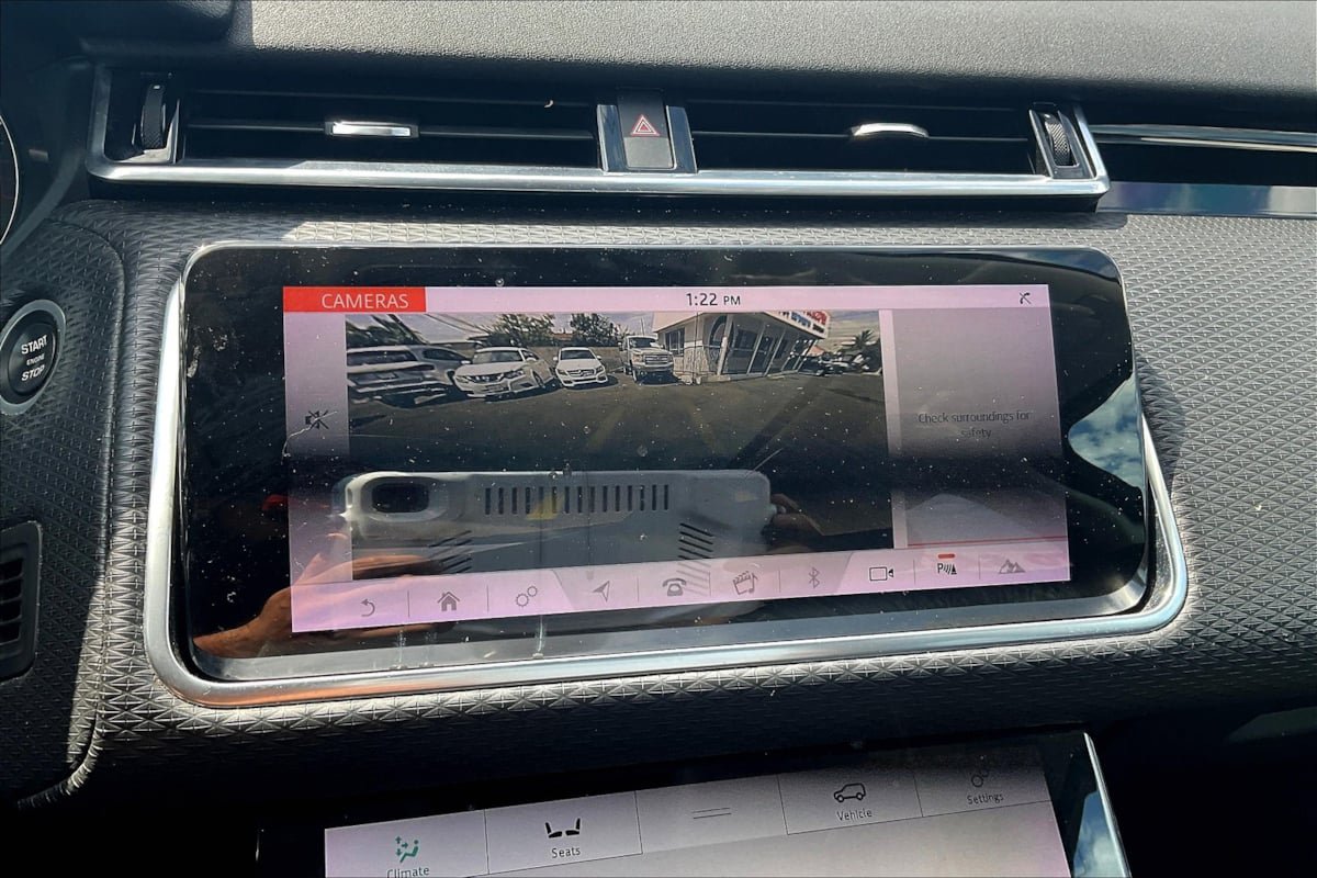 Used 2019 Land Rover Range Rover Velar S AWD/4WD image 21