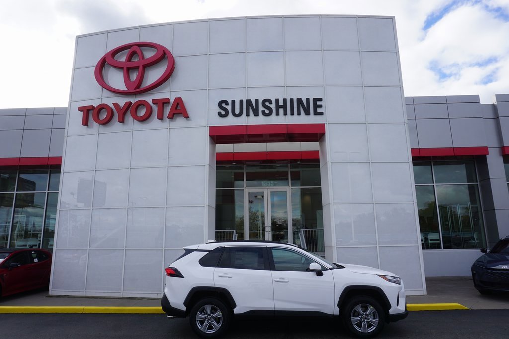 New 2025 Toyota RAV4 XLE image 1