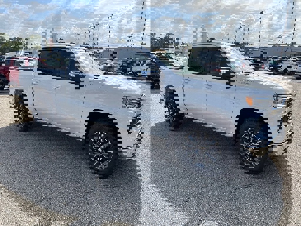 Used 2025 Chevrolet Silverado 1500 LT