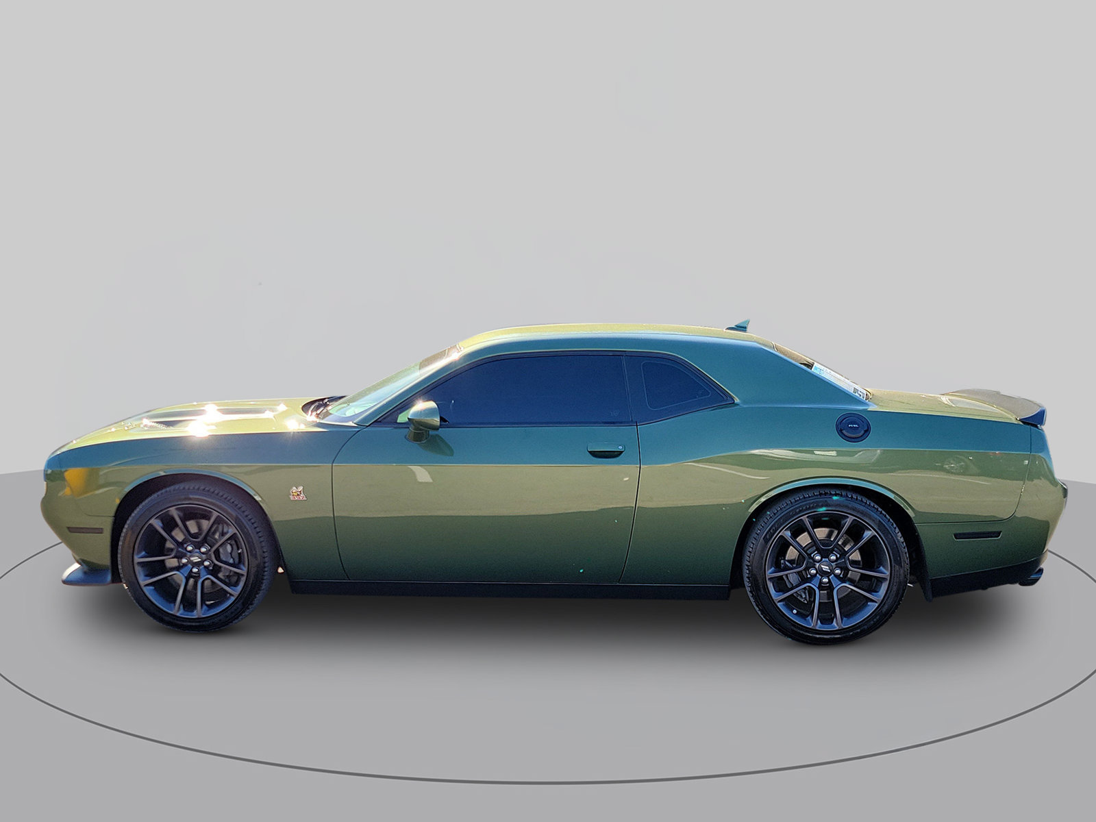 Used 2022 Dodge Challenger R/T Scat Pack RWD image 6