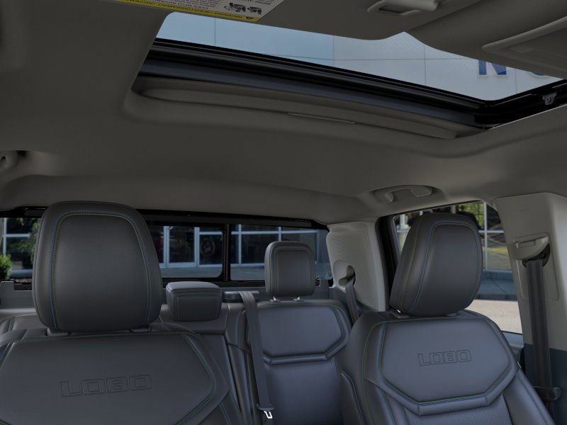 New 2025 Ford Maverick Lobo image 12