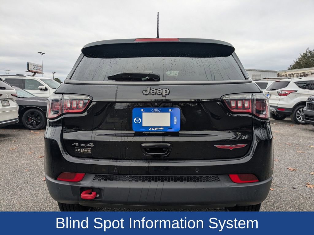 Used 2022 Jeep Compass Trailhawk image 5