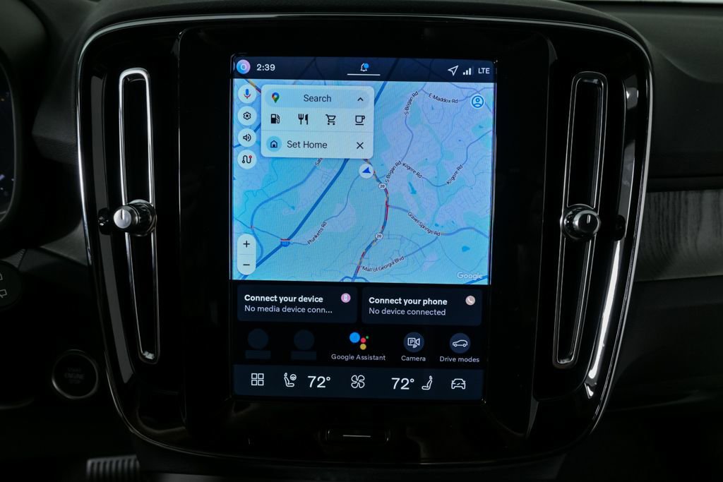 Certified 2026 Volvo XC40 B5 Core w/ Climate Package image 16