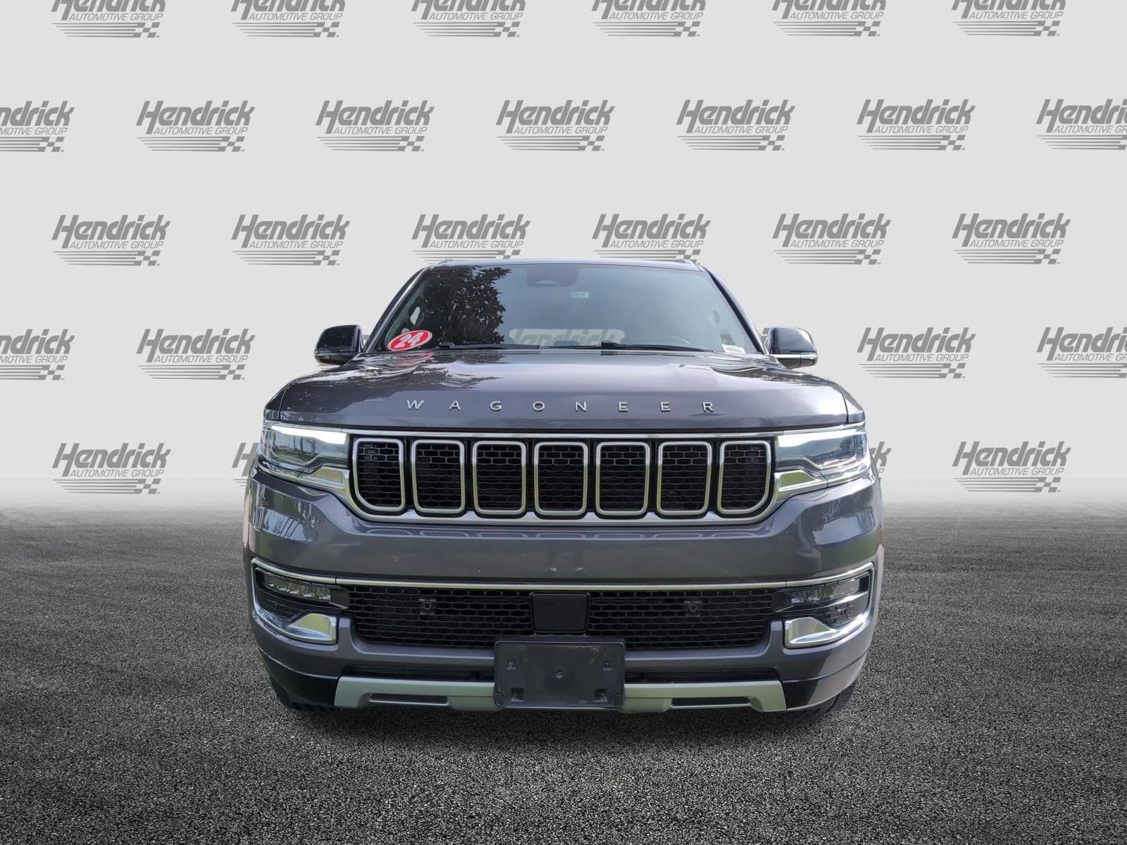 Used 2024 Jeep Wagoneer L Series II w/ Flexible Seating Group AWD/4WD image 3