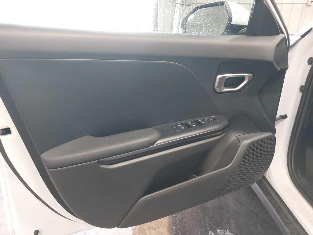 New 2026 Kia K4 FWD image 27